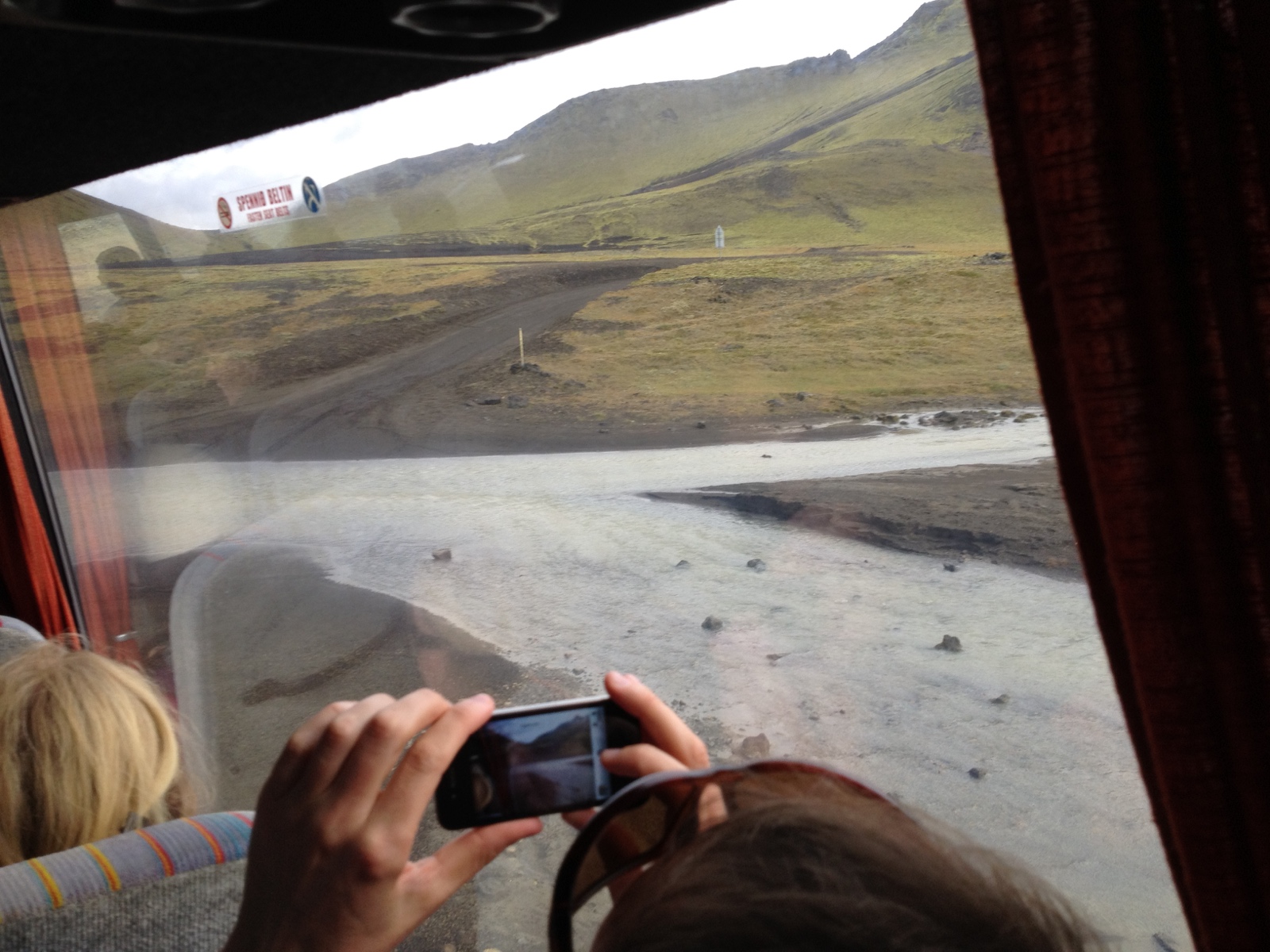 128 DSC07654b IMG 2385